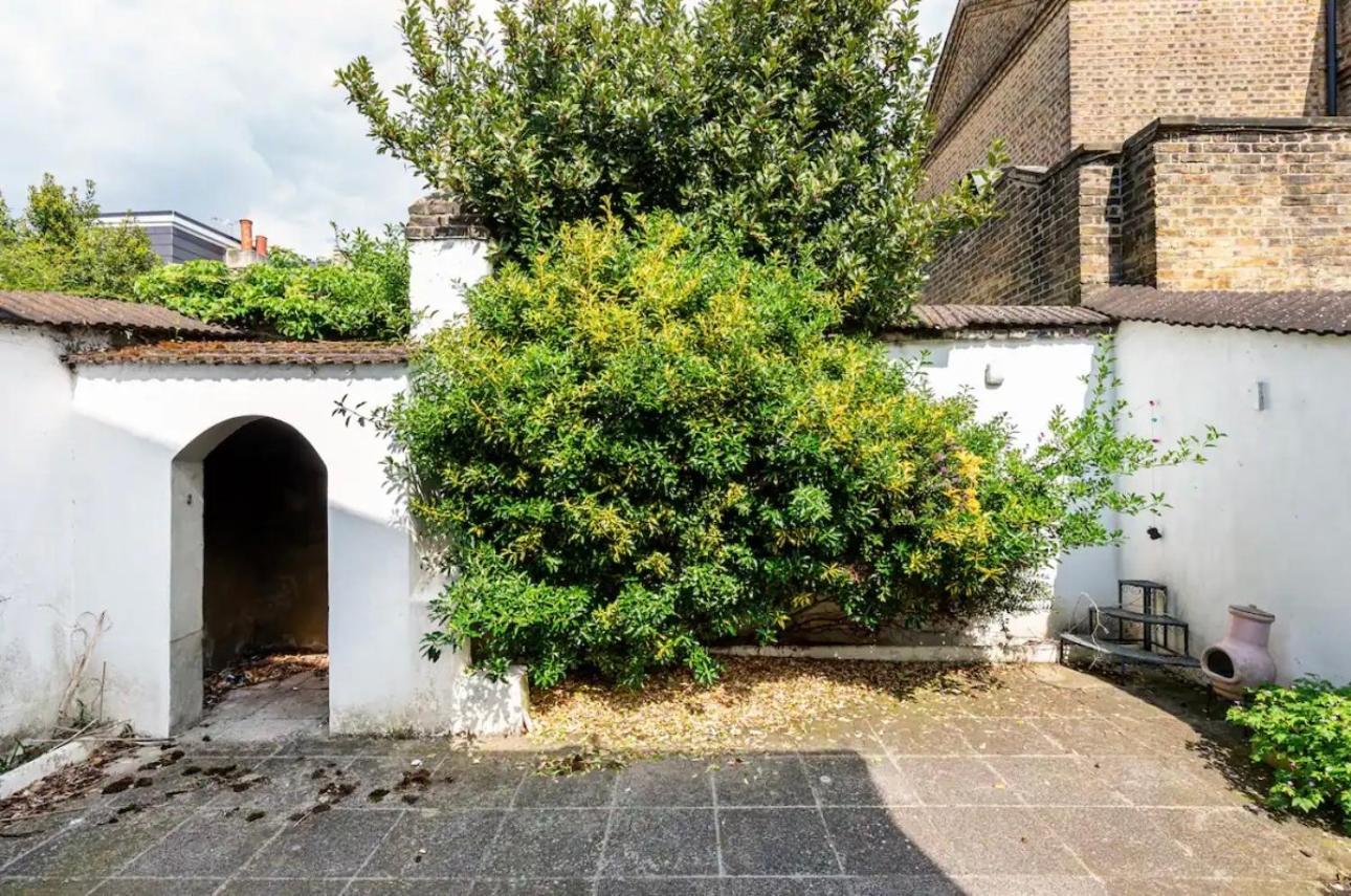 Lovely 3-Bed 20 Minutes To Central ロンドン エクステリア 写真